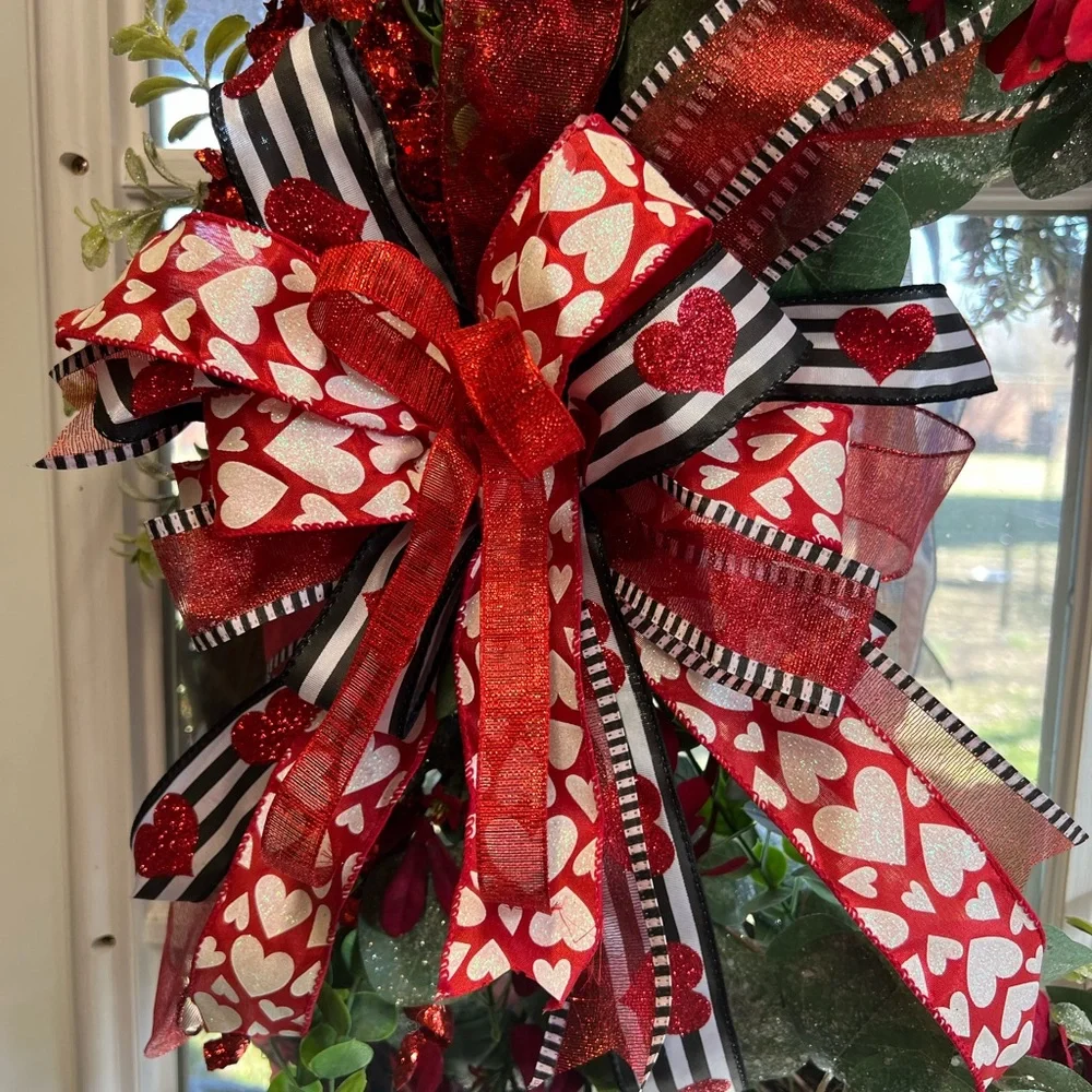 Festive Red and Green Holiday Wreath - Picture 6 of 7
